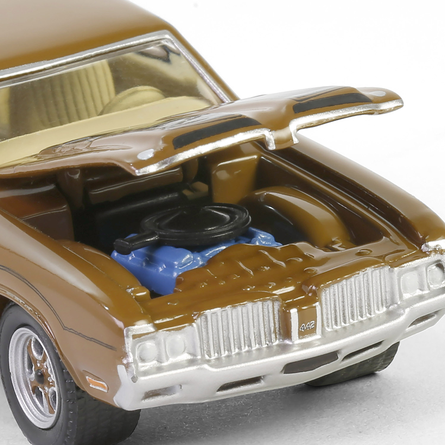 Oldsmobile 4-4-2 “The Complete Escape Machine"