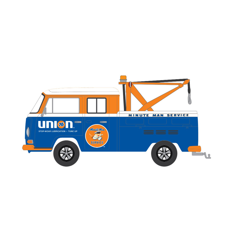 Double Cab Pickup With Drop in Tow Hook