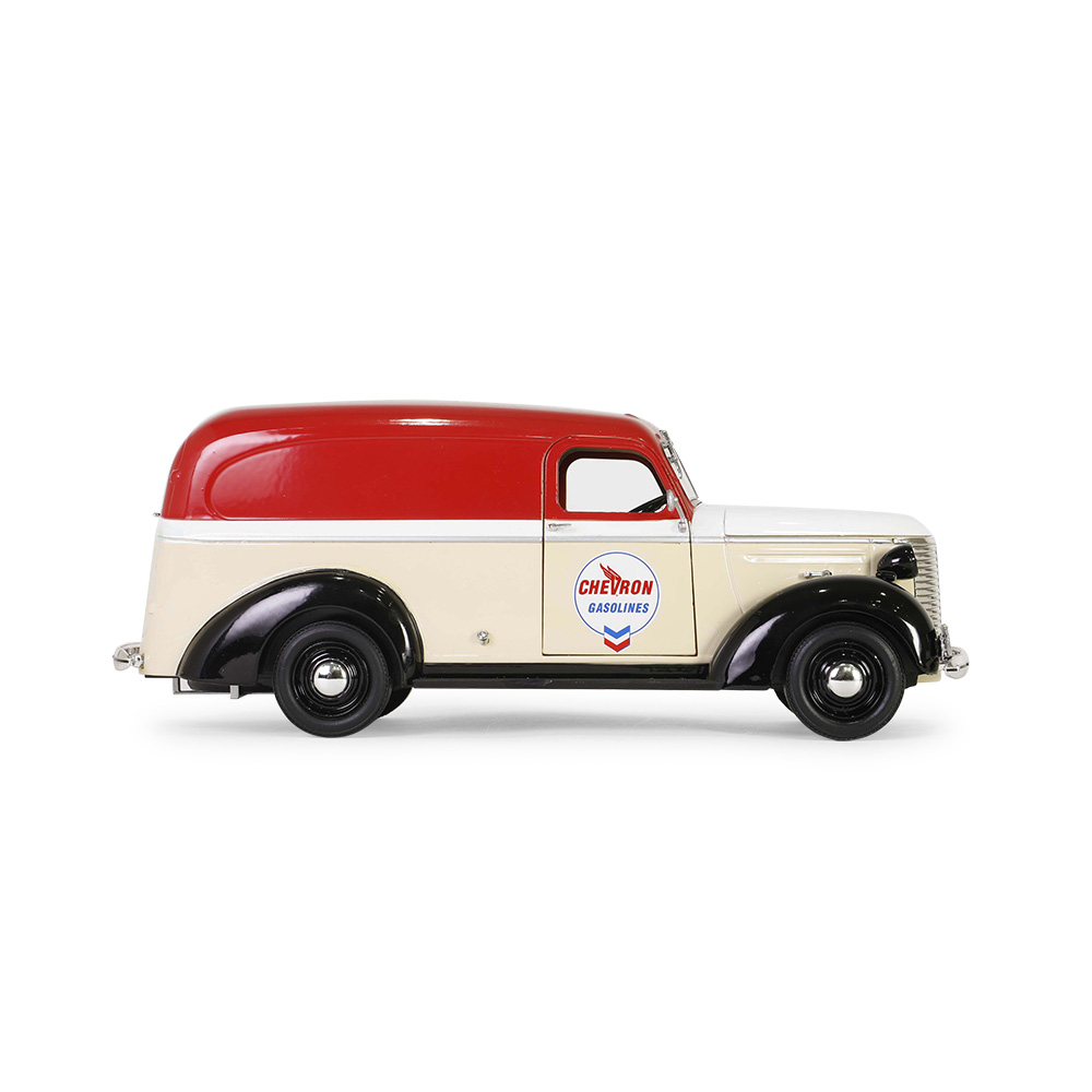 兰厢式货车 - 雪佛龙