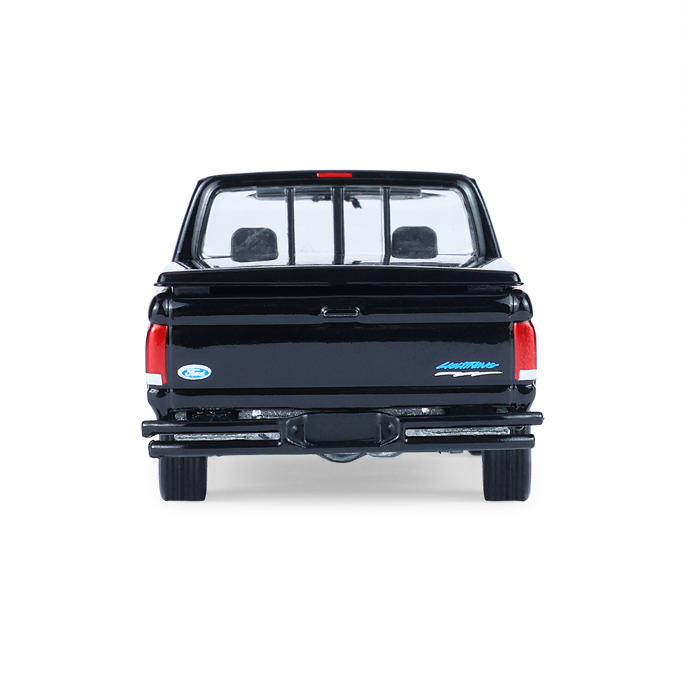 F-150 SVT Lightning性能皮卡 (带货箱盖) - 黑色