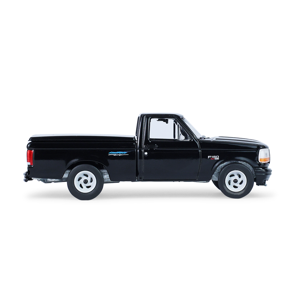 F-150 SVT Lightning性能皮卡 (带货箱盖) - 黑色