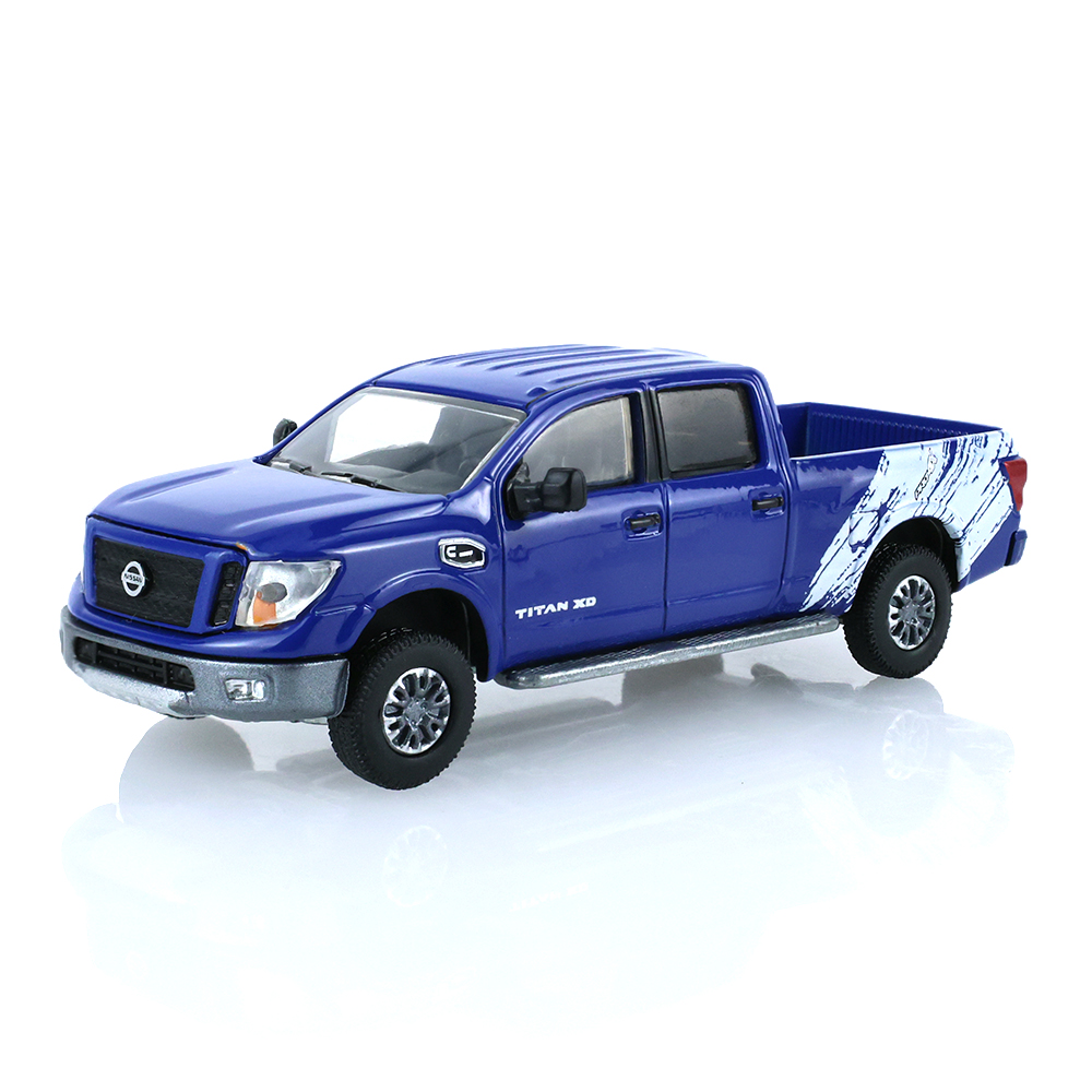 2018款日产 Titan  XD Pro-4X - 定制深蓝珍珠色，带牲畜拖车