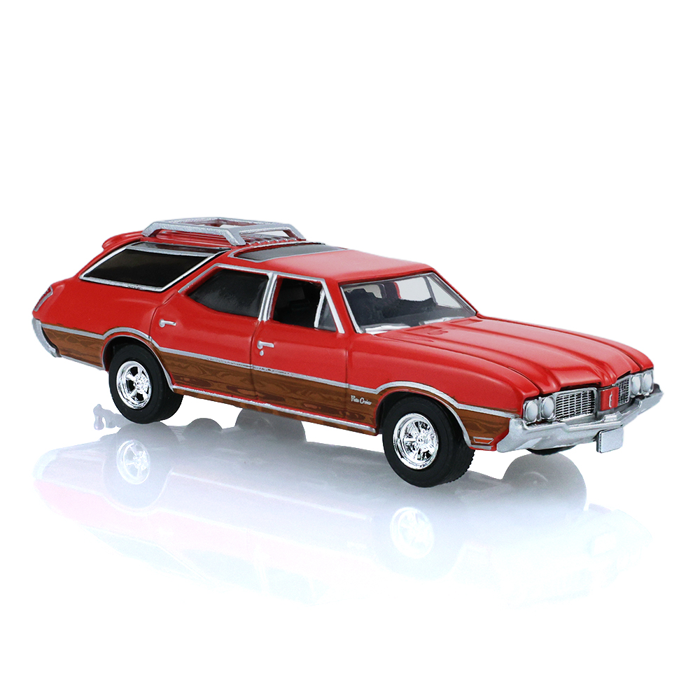 1970 年奥兹莫比尔 Vista Cruiser  拉力红，带独木舟拖车  含独木舟架、独木舟和皮划艇