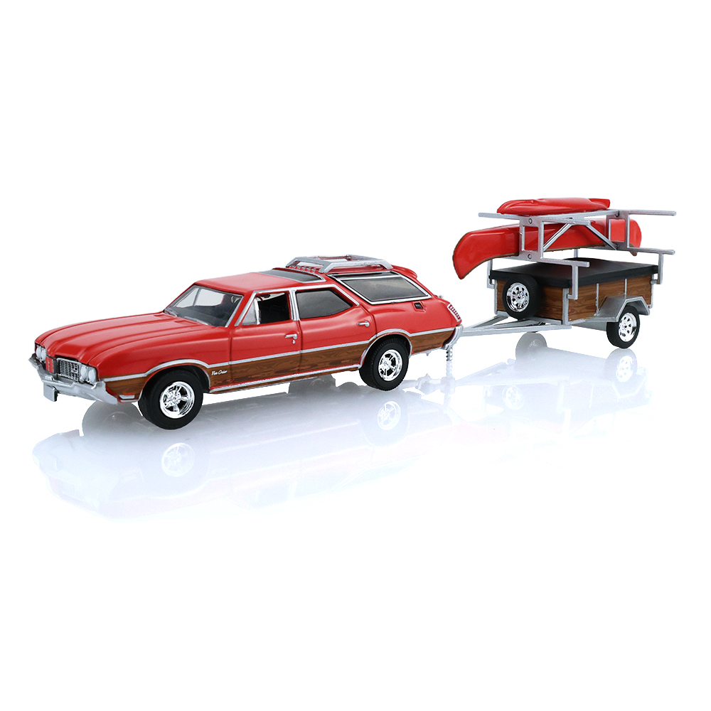 1970 年奥兹莫比尔 Vista Cruiser  拉力红，带独木舟拖车  含独木舟架、独木舟和皮划艇