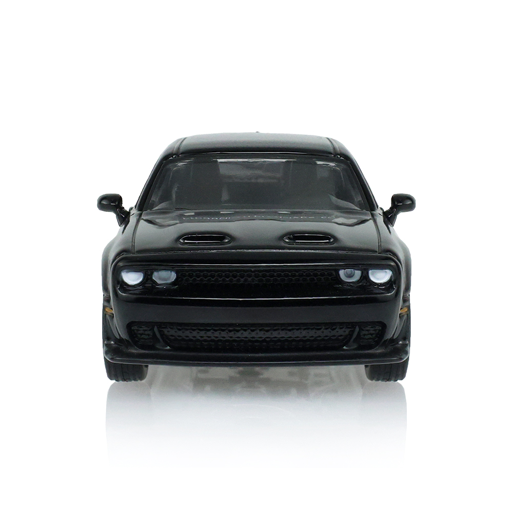挑战者 SXT Plus 轿跑