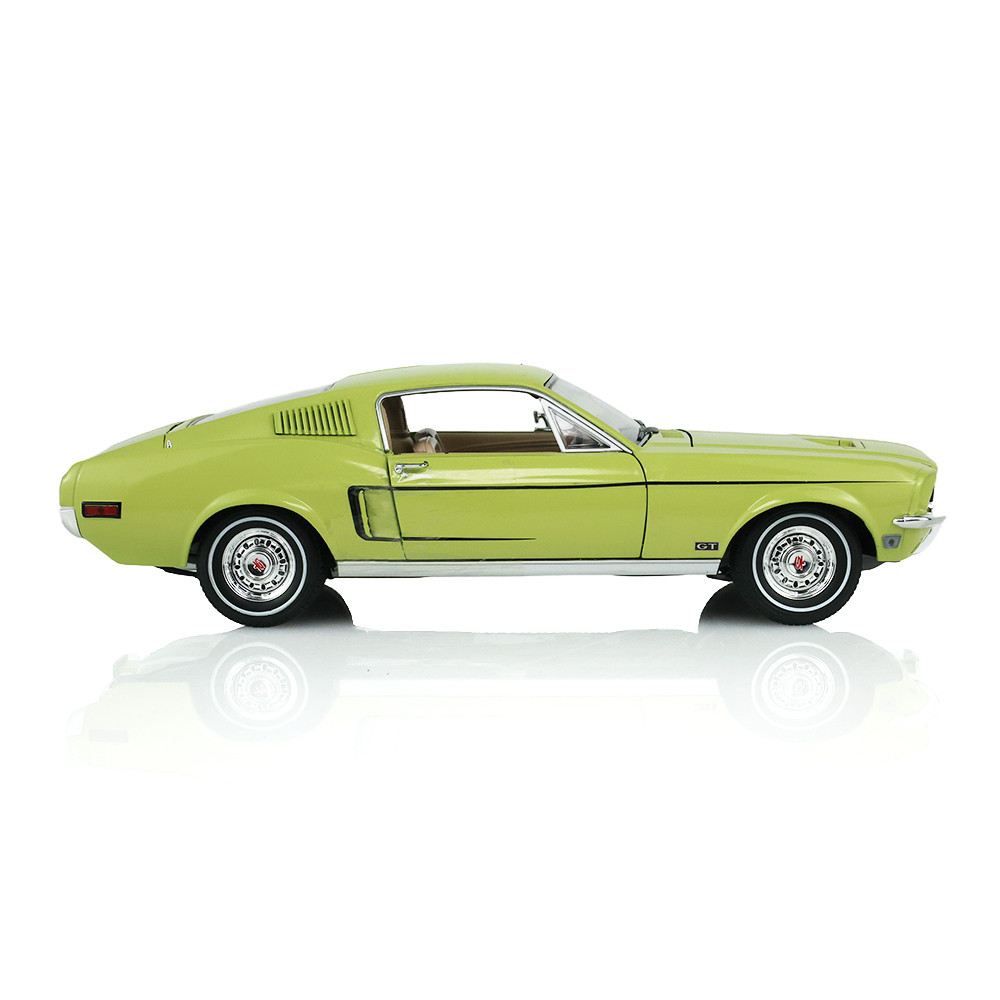 野马 GT Fastback - 青柠金配黑色GT条纹