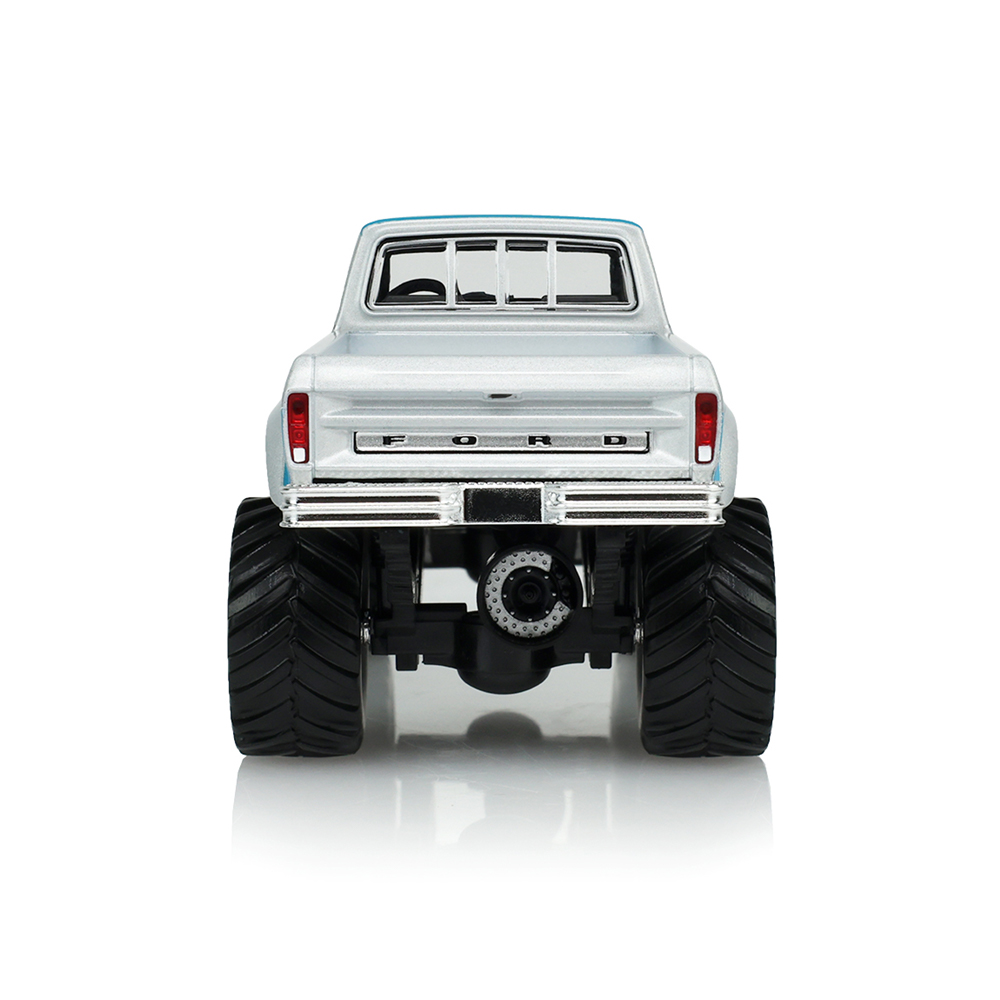 1976年福特F-250——银色金属漆配蓝绿色条纹