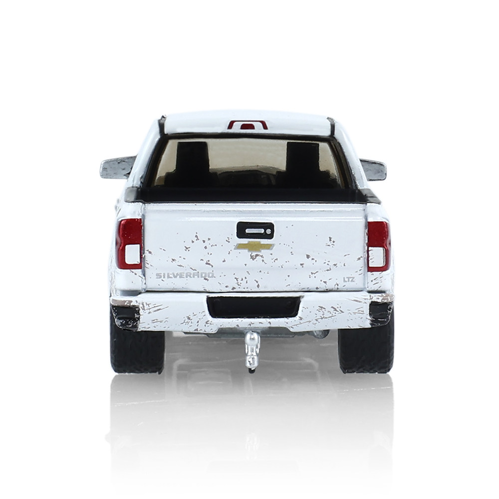 2016 款雪佛兰 Silverado – 白色（做旧）
