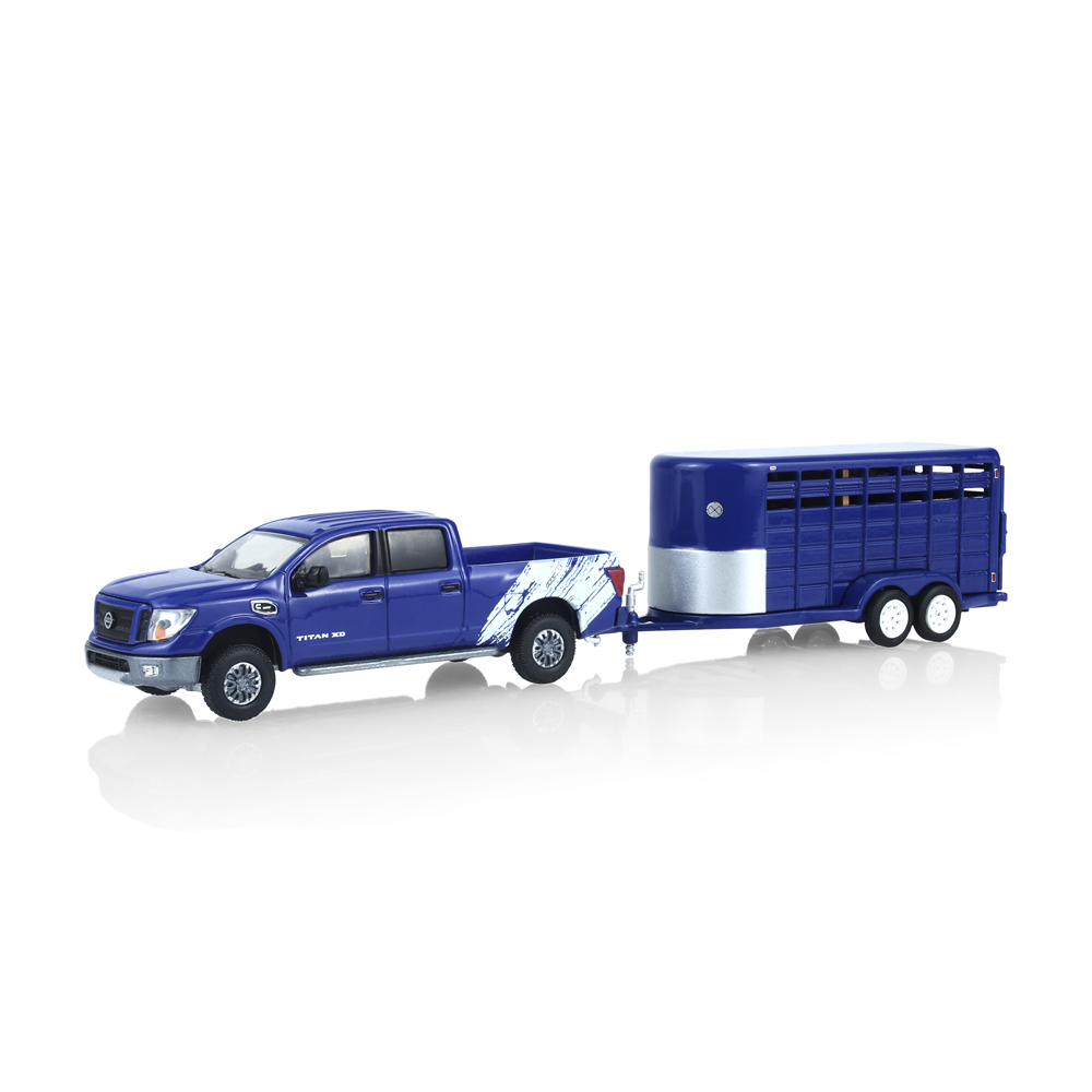 2018款日产 Titan  XD Pro-4X - 定制深蓝珍珠色，带牲畜拖车